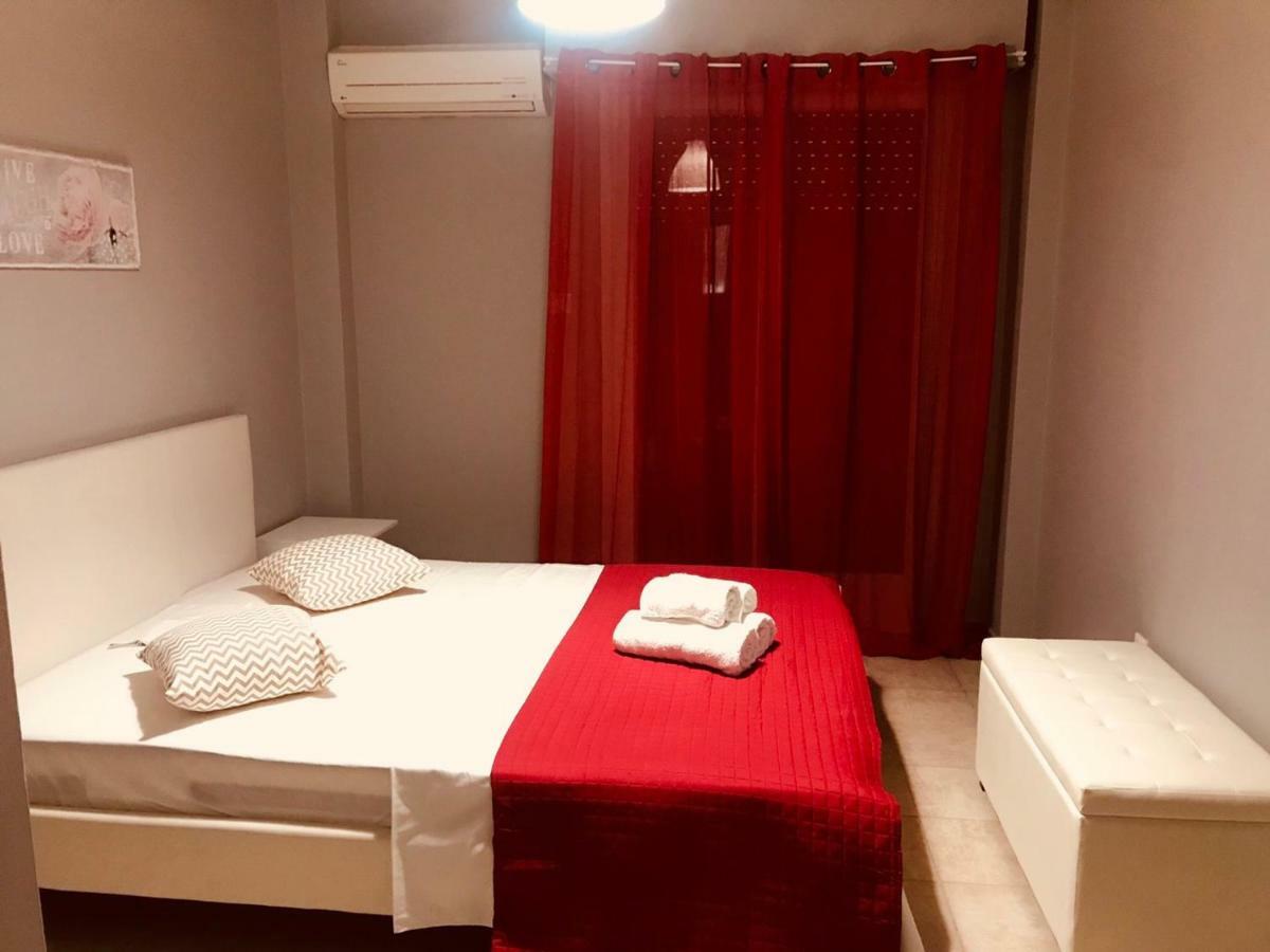 Merilyn Central Apartment เอเธนส์ ภายนอก รูปภาพ