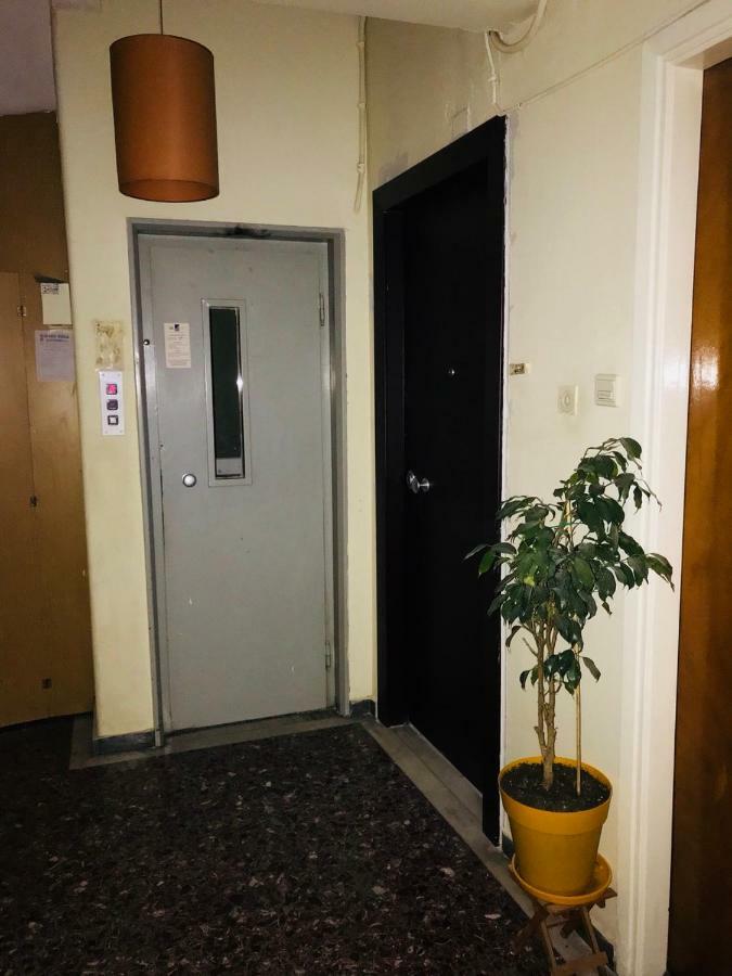 Merilyn Central Apartment เอเธนส์ ภายนอก รูปภาพ